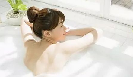 日本比较流行的沐浴瘦身按摩法